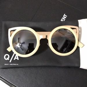 Quay Australia “Let’s Dance” sunglasses.